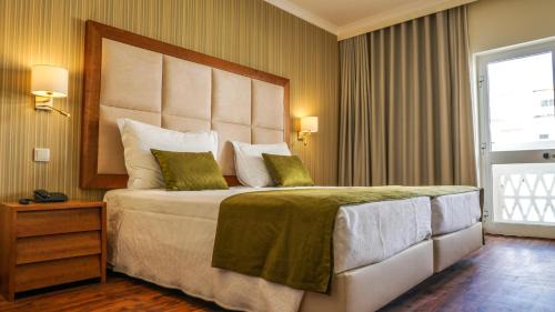 Vila Real Santo Antonio Hotel | Beautiful Oceanfront Retreat at Hotel Baía De Monte Gordo