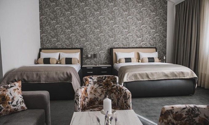 Livno Hotel | Discover Hotel Bacchus: Family-Friendly with Pool & Dining