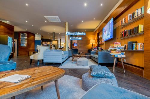 Bensheim Hotel | Pet-Friendly Hotel Bacchus with Ocean Views & Spa