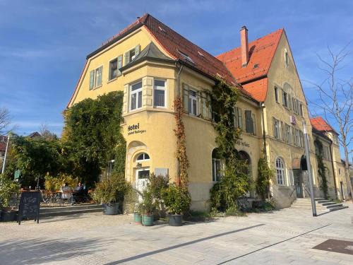 Balingen Hotel | Discover HOTEL Bahnhof Balingen: Pet-Friendly Escape