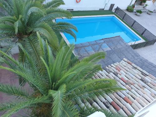 Cazorla Hotel | Inviting Hotel Balcón de Cazorla with Pool & Family Amenities