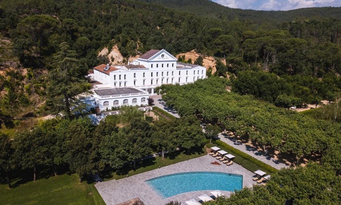 Santa Coloma de Farners Hotel | Relax at Hotel Balneari Termes Orion - 4-Star Paradise