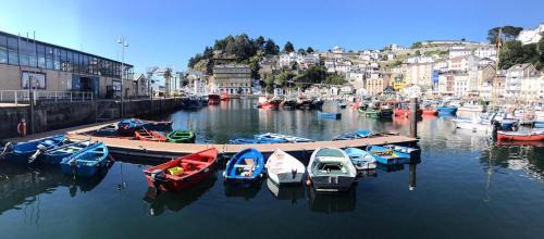 Luarca Hotel | Budget-Friendly Hotel Baltico with Restaurant & Family Amenities