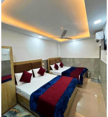 Varanasi Hotel | HOTEL Banaras # paradise Varanasi Near Kashi Vishwanath Temple - Free Public Parking and Wifi Facilities - Air Conditioning Room - Best Hotel
