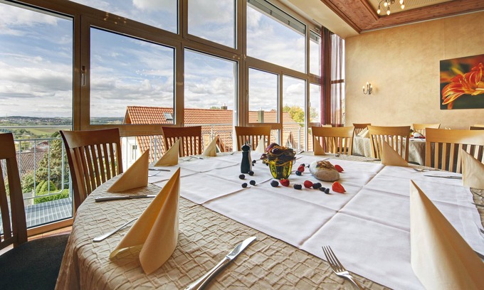 Grossbettlingen Hotel | Book Hotel Bauer Großbettlingen - Rated 9.6/10, Family-Friendly