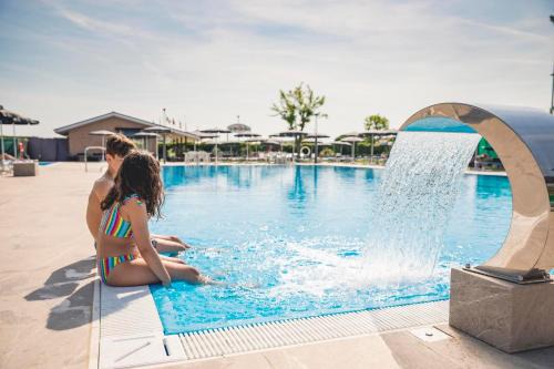 Milano Marittima Hotel | Stay at Hotel Baya: Oceanfront Comfort in the Heart of Town