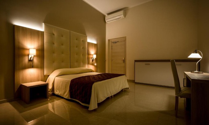 San Vincenzo Hotel | Inviting Hotel Bel Soggiorno with Breakfast & Accessibility