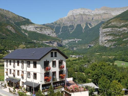 Torla Hotel | Discover Hotel Bellavista Ordesa: Rated 9.6 by Guests