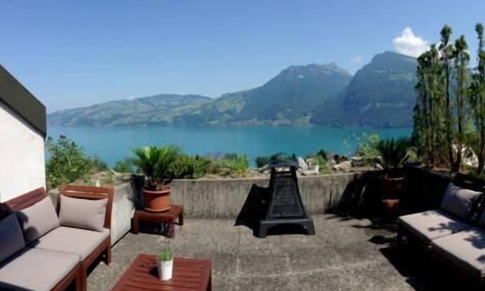 Krattigen Hotel | Hotel Bellevue Bären: Perfect Getaway with Pool & Dining
