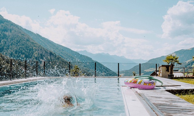 Luson Hotel | Experience Hotel Bergschlössl: 4-Star Spa & Pool Retreat
