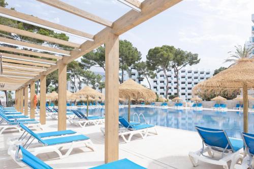 Maioris Decima Hotel | Elegant Ocean View Retreat at Hotel Best Delta