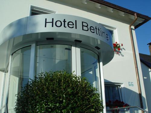Guenzburg Hotel | Discover Hotel Bettina Garni: Family-Friendly & Highly Rated