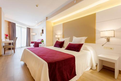 Blanes Hotel | Relax at Hotel Beverly Park & Spa: 4-Star Retreat with Pool