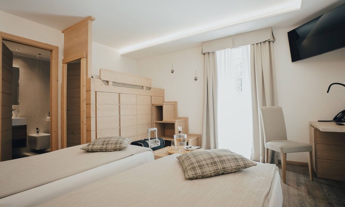 Ponte di Legno Hotel | Hotel Bezzi: Guest Rated 9.4 with Spa and Hot Tub Access