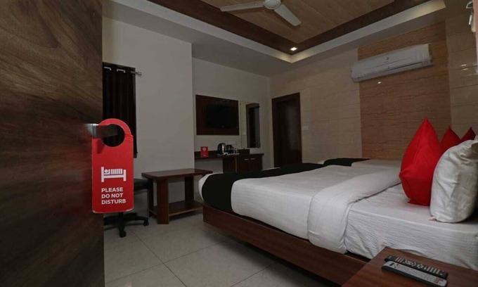 Taj Ganj Bed & Breakfast | Discover Hotel Big Dream Agra, Steps from the Taj Mahal