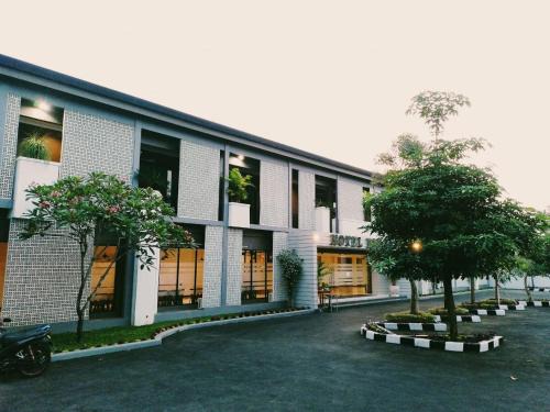 Rendeh Hotel | Family-Friendly Retreat at Hotel Bima Majalengka