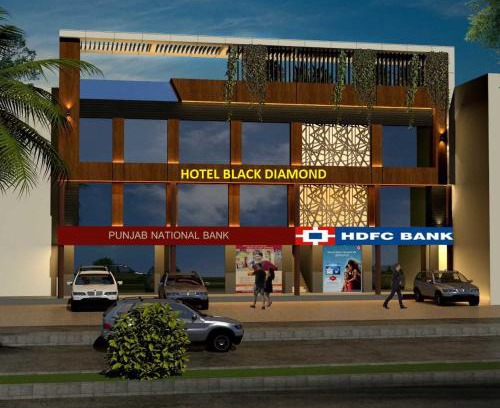 Patiala Hotel | Pet-Friendly Hotel Black Diamond with Hot Tub & Breakfast