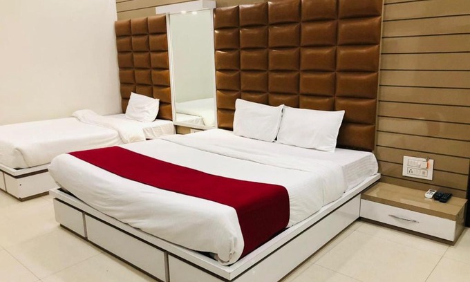 Fazilka Hotel | Discover Hotel Blessing Bells: Family and Pet-Friendly Stay