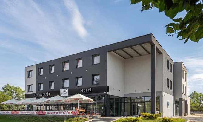 West Pomeranian Voivodeship Hotel | Pet-Friendly Hotel Bosak with Great Amenities & High Ratings