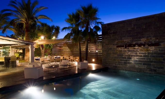 San Antonio Bay Hotel | Discover Hotel Boutique Ses Pitreras: 4-Star Paradise Awaits