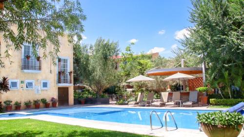 Centro Hotel | Elegant Stay at Hotel Boutique La Granja: 4-Star Retreat