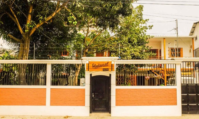 Portoviejo Hotel | Explore Comfort at Hotel Boutique Platanal with Hot Tub