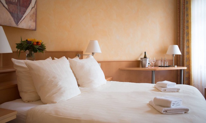 Kaiserslautern Hotel | Comfortable Hotel Bremerhof: Highly Rated with Family Amenities