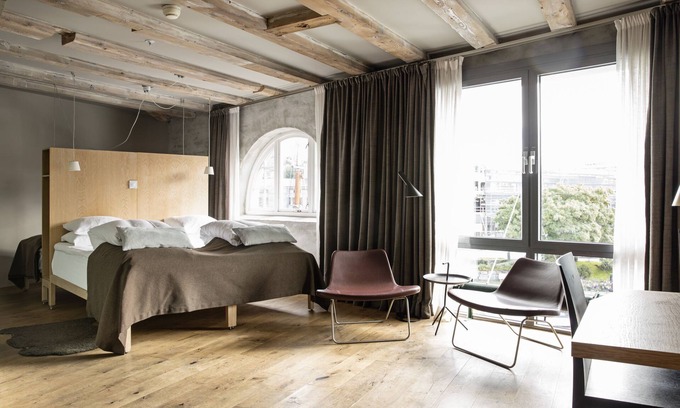 Alesund Hotel | Experience Hotel Brosundet: 4-Star Stay with Spa and Dining