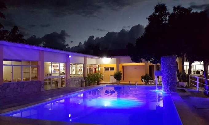 Afogados da Ingazeira Hotel | Inviting Hotel Brotas with Pool and Breakfast Included