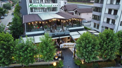Ramnicu Valcea Hotel | Budget-Friendly Hotel Bulevard with Top Amenities & High Ratings