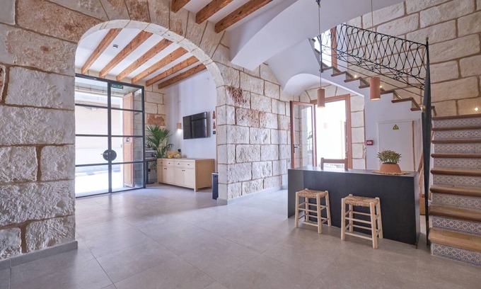 Santa Margalida Hotel | Eco-Friendly Hotel Ca Sa Pagesa with Pool & Dining Options