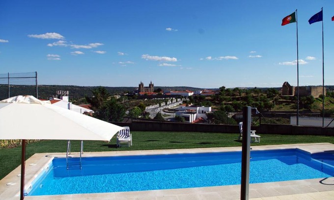 Miranda do Douro Hotel | Discover Comfort at Hotel Cabeço do Forte with Ocean Views