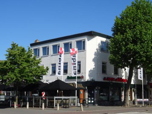 Amstelveen Hotel | Cozy Hotel Café Restaurant Abina with Pet-Friendly Amenities