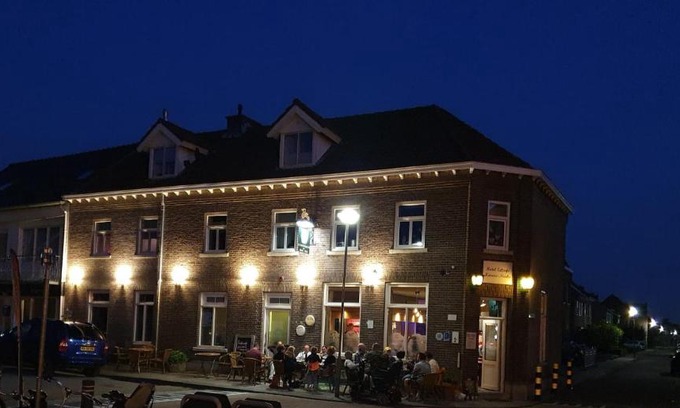 Urmond Hotel | Discover Hotel-Cafe Knoors-Meeks Stein in Urmond