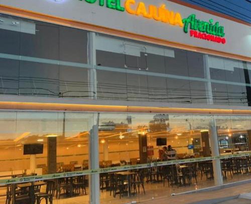 Teresina Hotel | Relax at Hotel Cajuina Avenida with Oceanfront Amenities