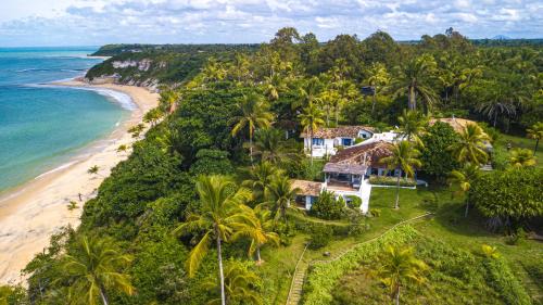 Curuipe Hotel | Oceanfront Hotel Calá & Divino: Pet Friendly Getaway