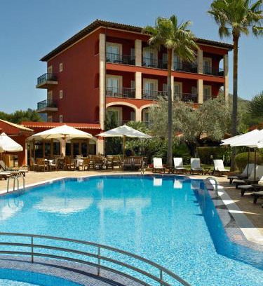 Cala San Vicente Hotel | Relax at Hotel Cala Sant Vicenç - Adults Only Getaway
