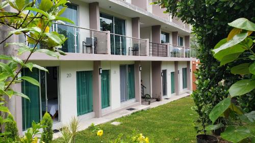 La Laguna Hotel | Discover Hotel CaLu in La Laguna: 4-Star Family Retreat