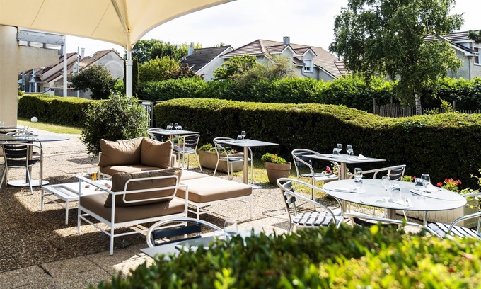 Montesson Hotel | Enjoy Hotel Campanile Montesson - Le Vésinet with Spa & Dining