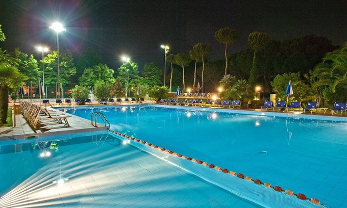 Valverde Hotel | Eco-Friendly Comfort at Hotel Caravelle with Pool & Spa