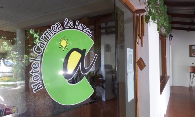 Carmen de Areco Hotel | Hotel Carmen de Areco: Pet-Friendly Retreat with Ocean Views