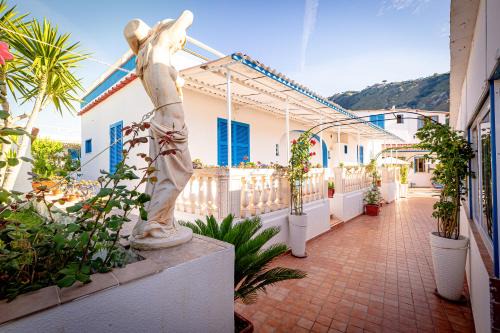Sant'Angelo Hotel | Beautiful Hotel Casa Adolfo Ischia with Oceanfront Pool