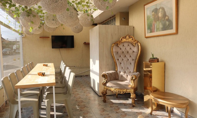 Normandia Hotel | Relax at Hotel Casa Botero: Spa and Breakfast Included