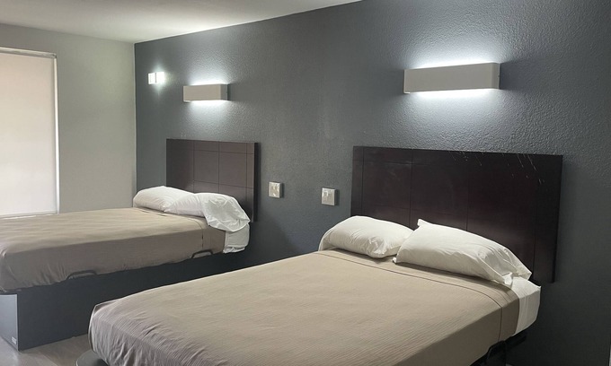 Carrollton Hotel | Discover Comfort at Hotel Casa by Arya with Pool & Spa