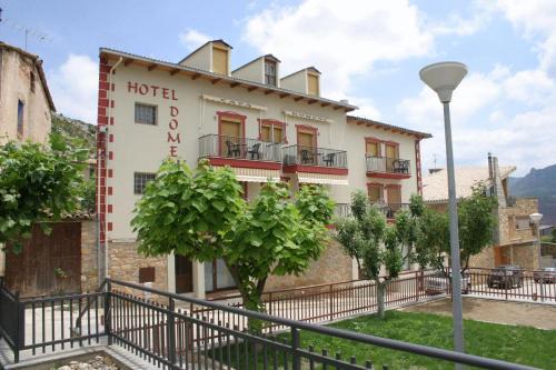 Aren Hotel | Guest Favorite: Hotel Domenc with Breakfast & Accessibility