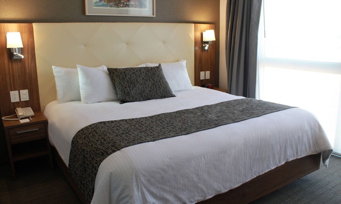 Irapuato Hotel | Business-Friendly Hotel Casa Inn Irapuato with Pool & Spa