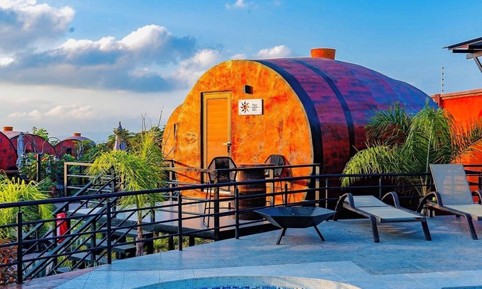 San Cayetano Hotel | Discover Hotel Casa Naiyari: Relaxing Retreat with Pool & Spa