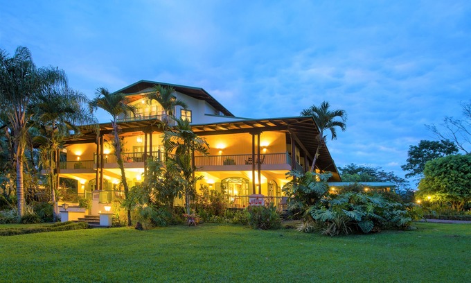 La Suiza Hotel | Relax at Hotel Casa Turire: 4-Star Comfort with Spa & Pool