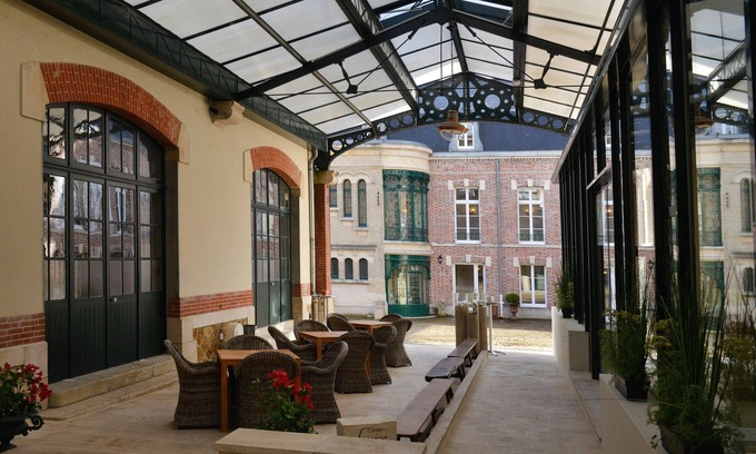 Ay Hotel | Unforgettable Stay at Hotel Castel Jeanson - Rated 9.6/10