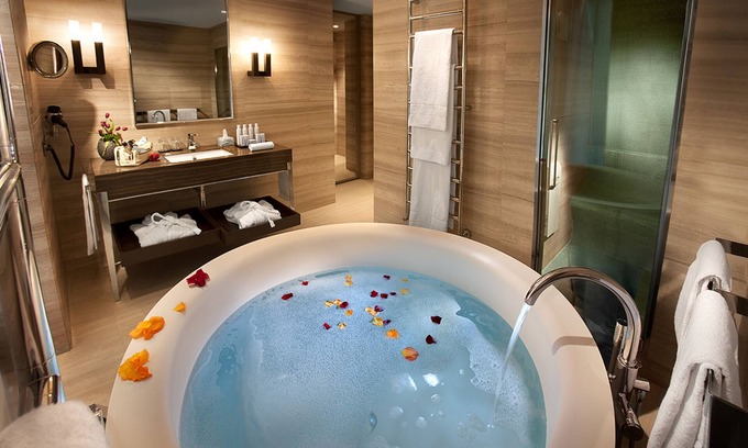 Borgonuovo Hotel | Discover Hotel Cavour: 4-Star Haven with Spa & Family Amenities